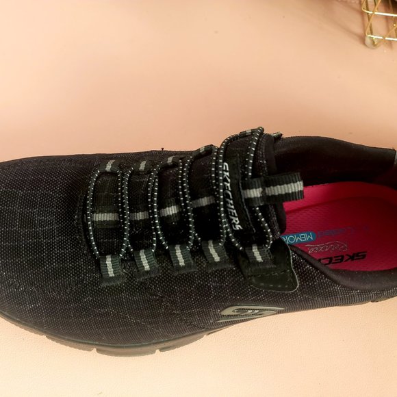 Skechers Women's Relaxed Fit Sport Empire Rock Around Walking Shoe - Size 7 - Picture 5 of 9